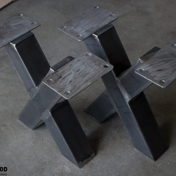 IMG_6023 petits pieds en acier pour tables sans peinture