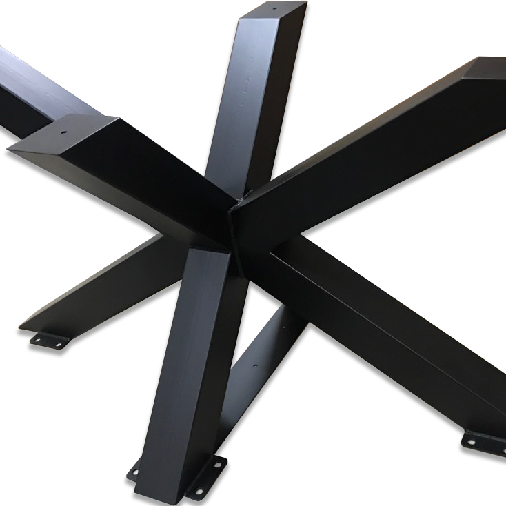 Grosse jambe en métal pour une table. Forme d’araignée